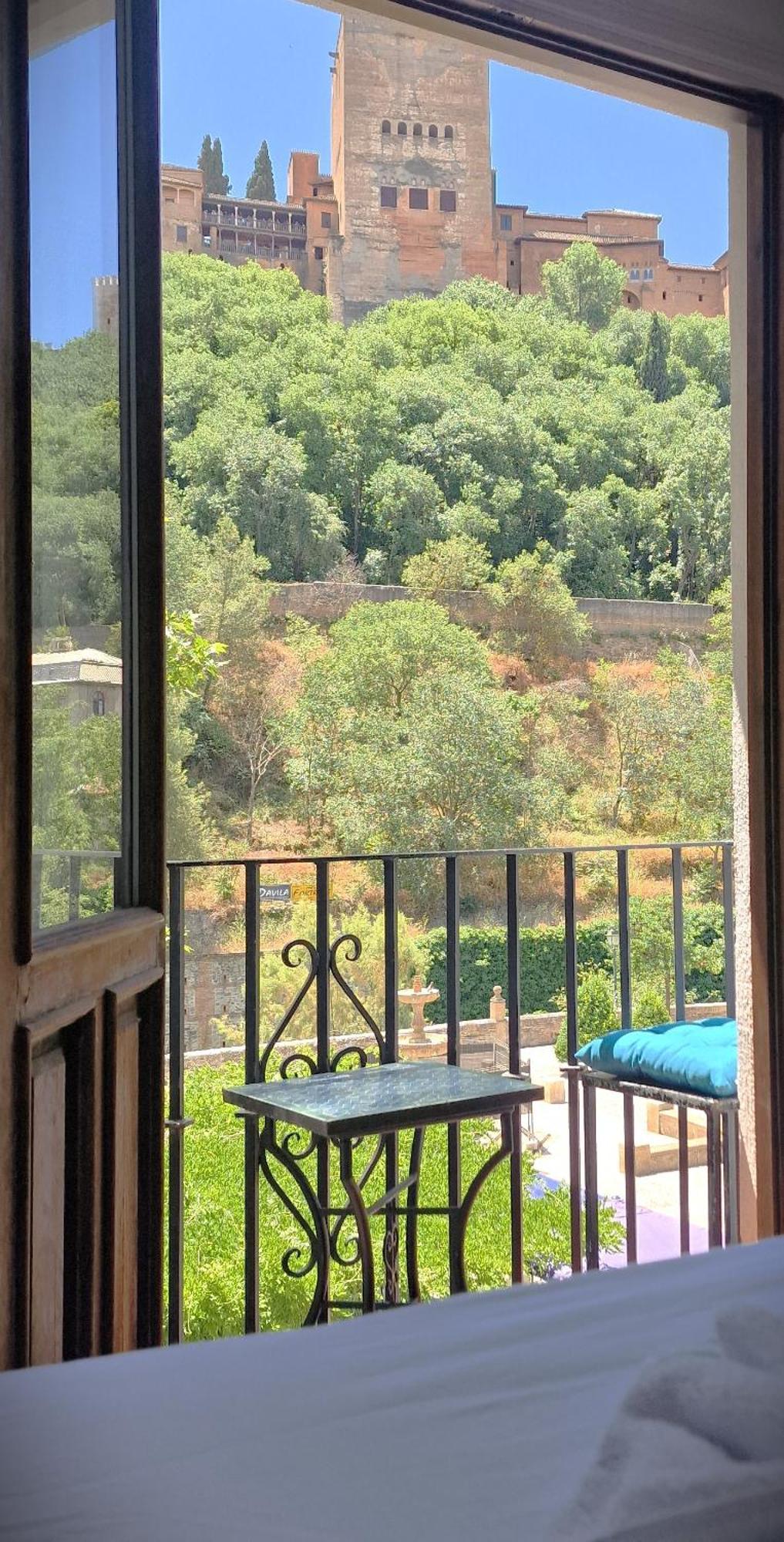 The Nasrid Palace From Your Bed ! Granada Exterior foto