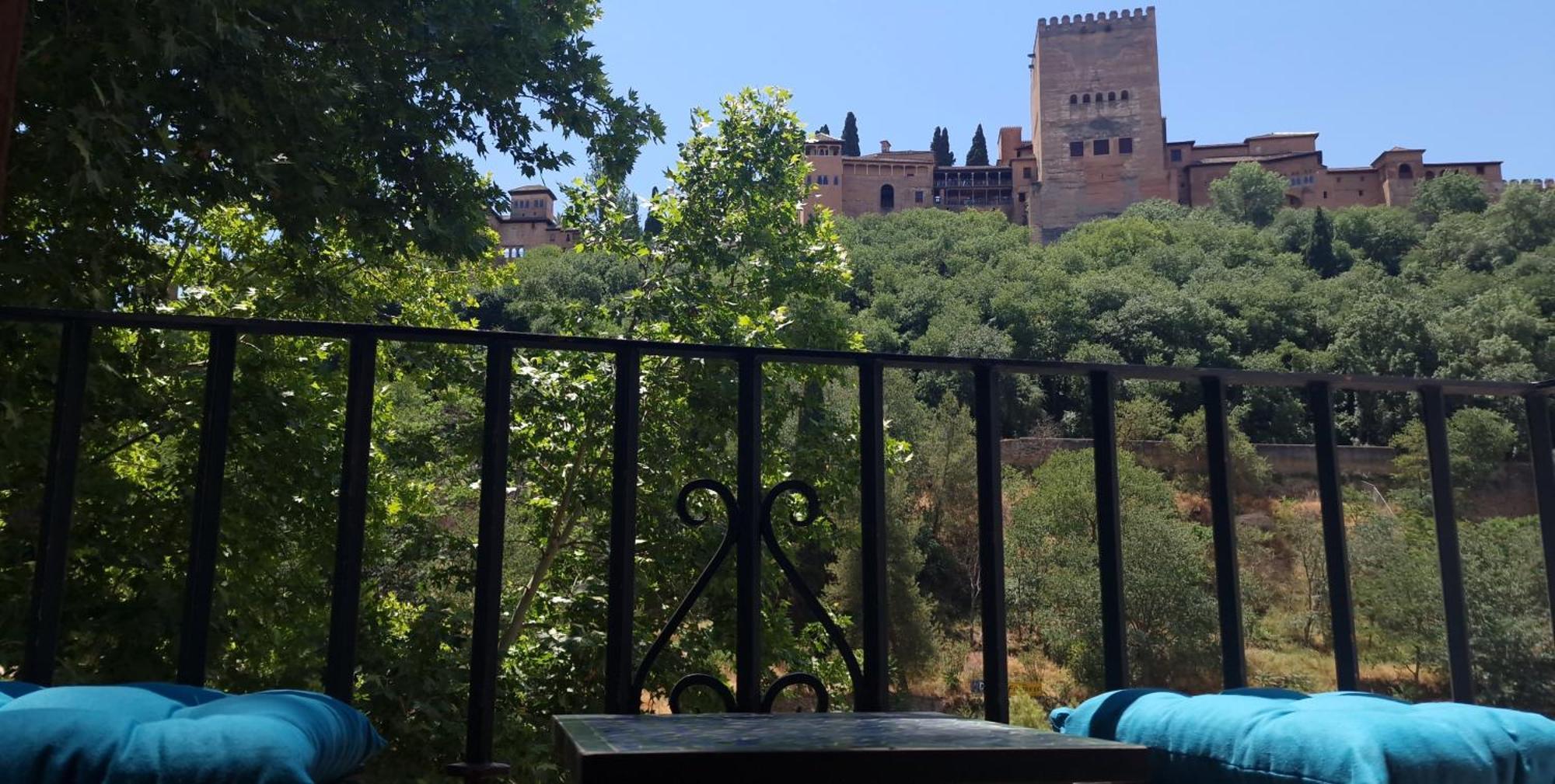 The Nasrid Palace From Your Bed ! Granada Exterior foto